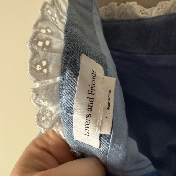 Lovers and Friends Charlette Top in Light Indigo - Picture 5 of 6